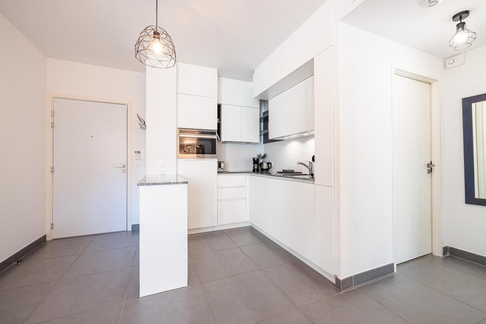 Queen Riviera : Climatisation, Parking, Terrasse Menton Exterior foto