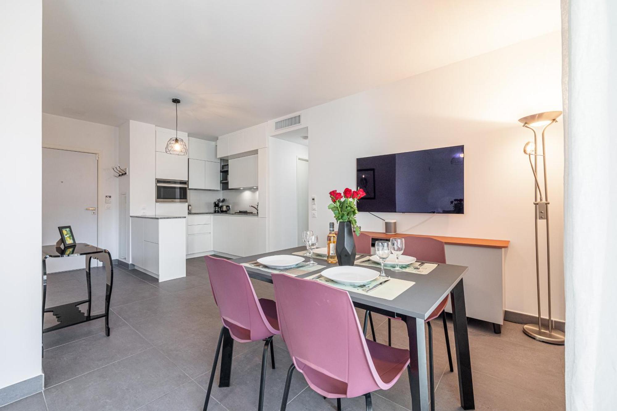 Queen Riviera : Climatisation, Parking, Terrasse Menton Exterior foto