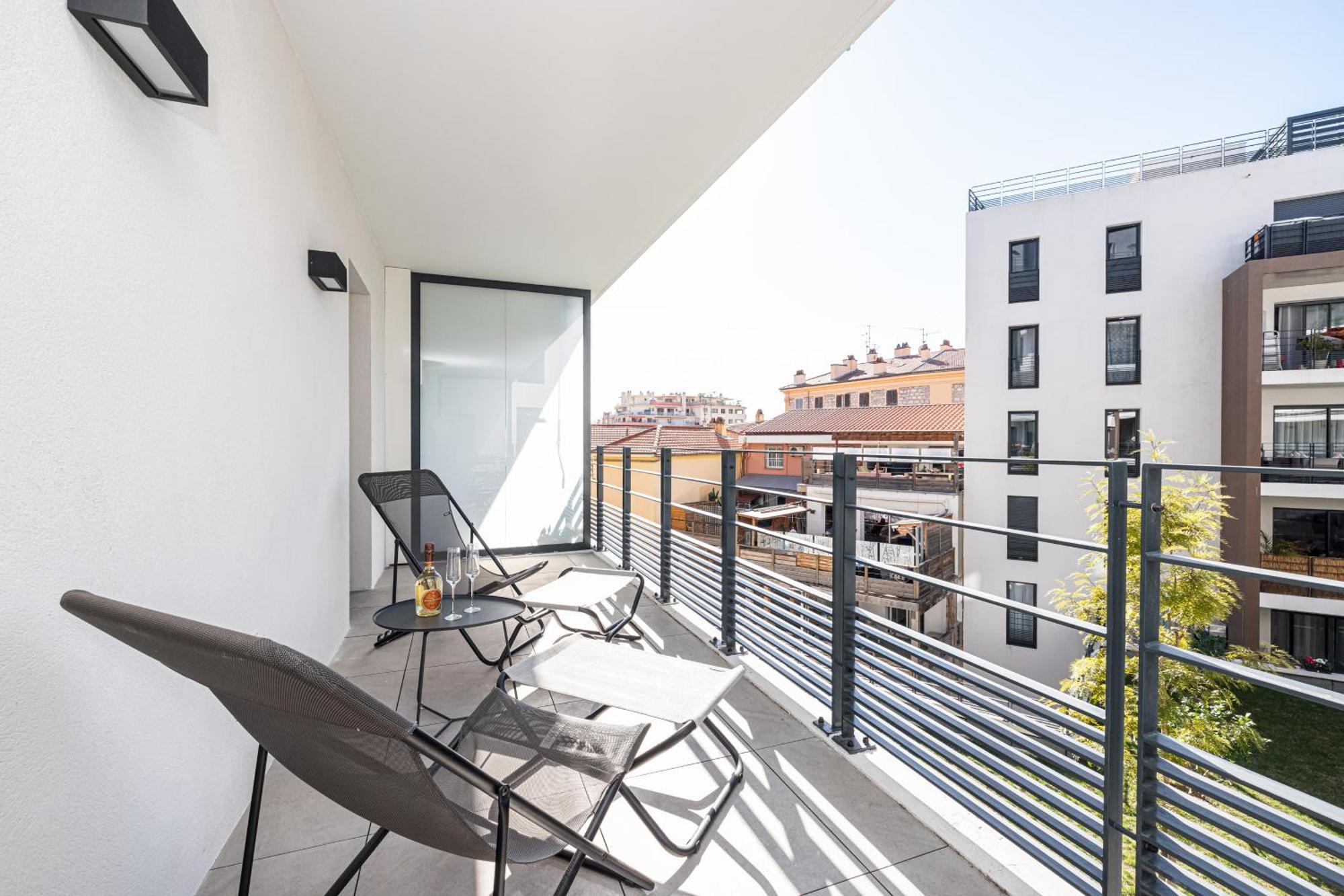 Queen Riviera : Climatisation, Parking, Terrasse Menton Exterior foto