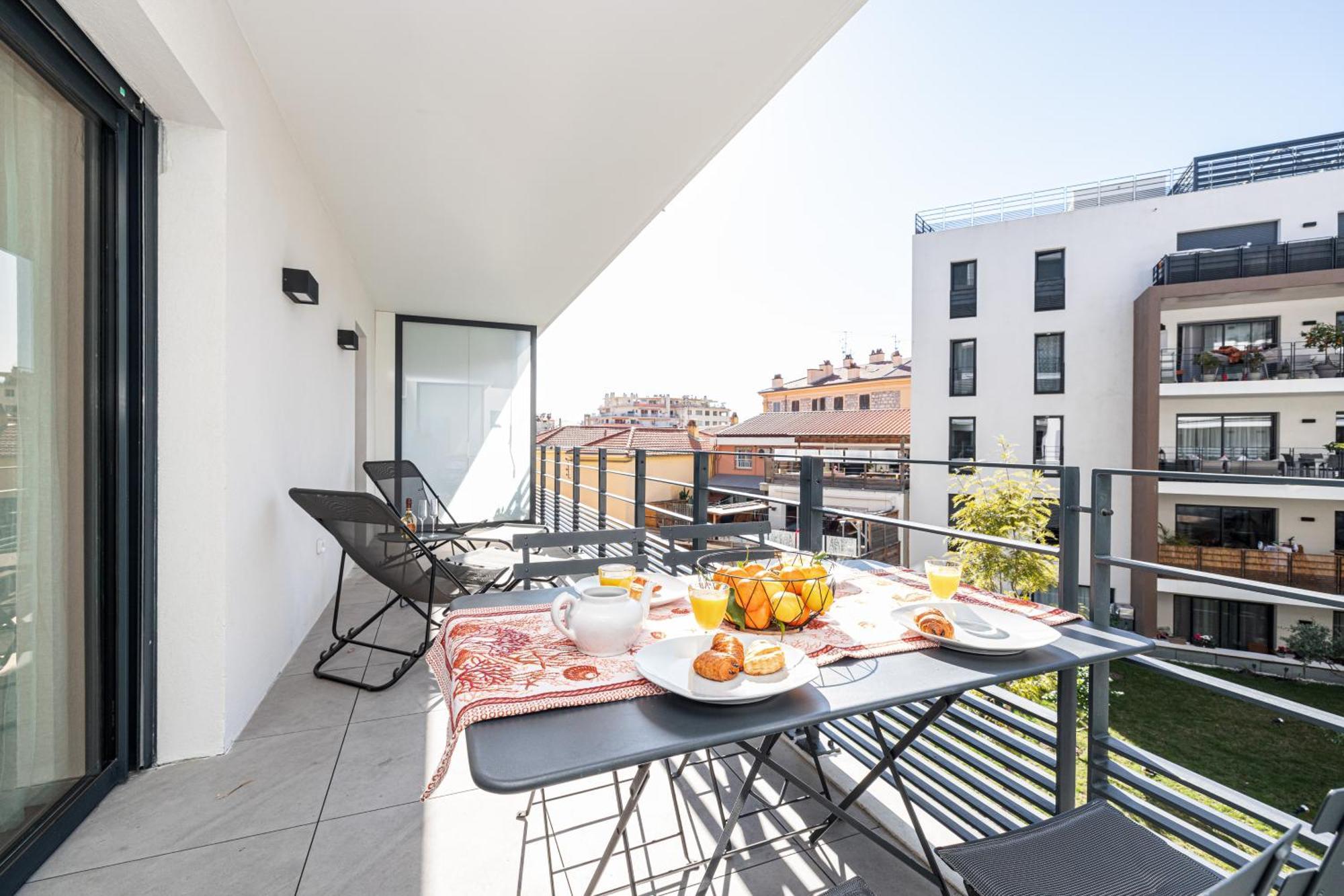Queen Riviera : Climatisation, Parking, Terrasse Menton Exterior foto